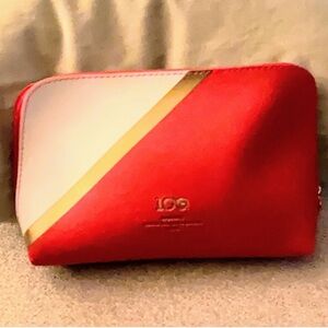 QANTAS Centenary Collection Amenity Kit - Limited Edition